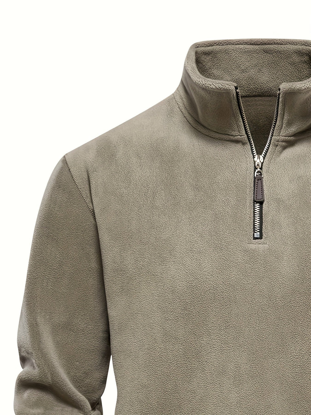 Hugo pullover i kaki med halv lynlås ved halsen