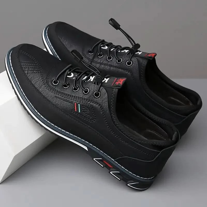 Holden | Low Sneakers with Elastic Laces, Lugged Sole