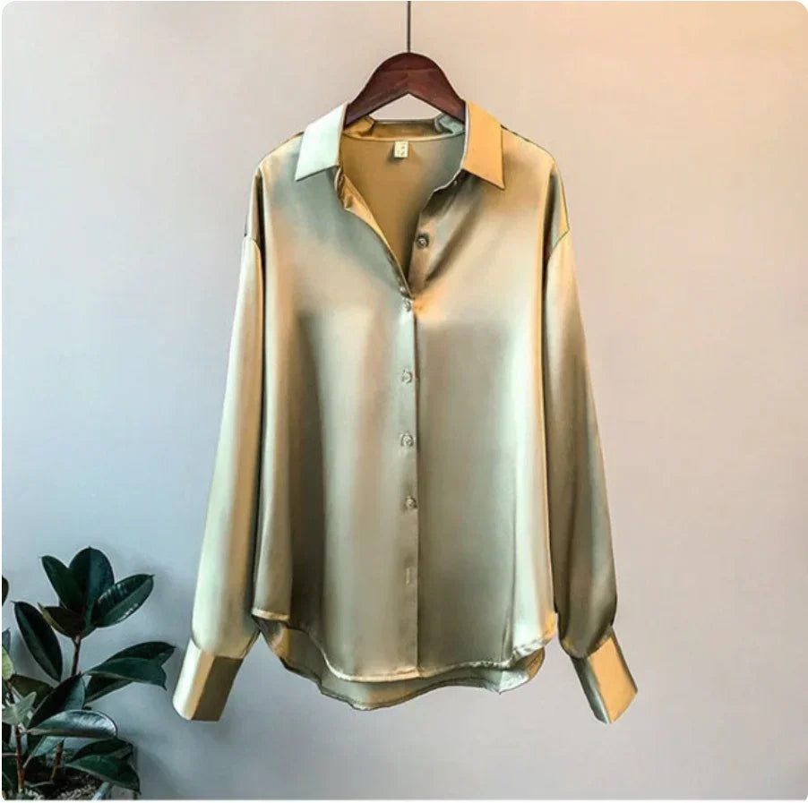 Livia | Long-Sleeved Button-Down Blouse with Hi-Lo Hem