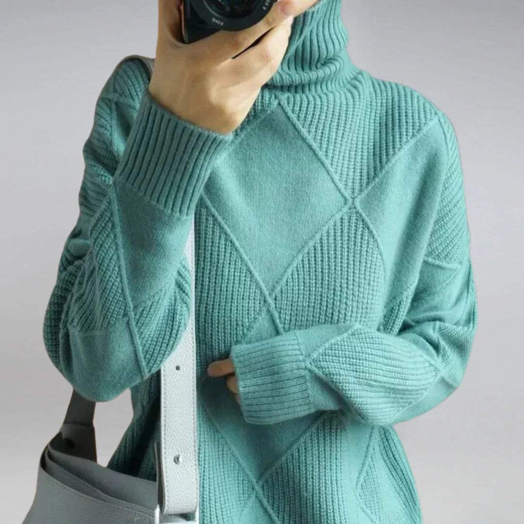 Lilly | Turtleneck Sweater with Diamond Pattern