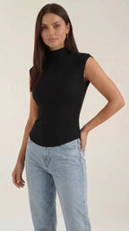 Lorelei | Figure-Hugging Ribbed Turtleneck Top