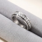 Aurora | Spinner Ring with Clear Stones