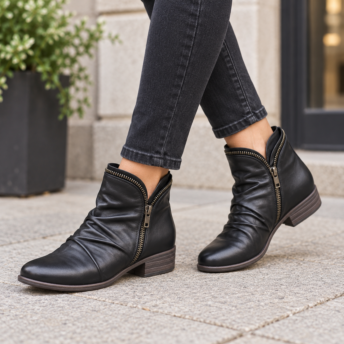 Catalina | Minimal Side-Zip Ankle Boots