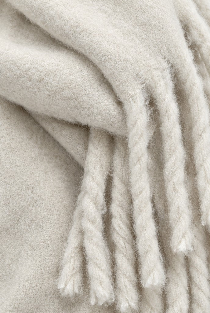 Elise | Brushed Long Scarf with Twisted Tassels, close-up 1