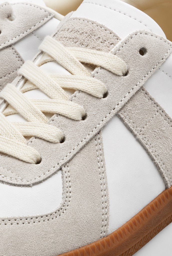 Olga | Low-Top Sneakers with Contrast Panels, close-up 2