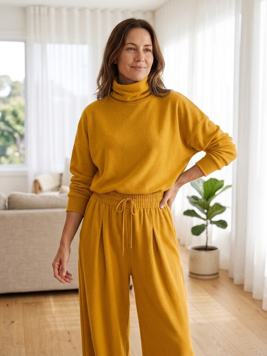Violette in Yellow