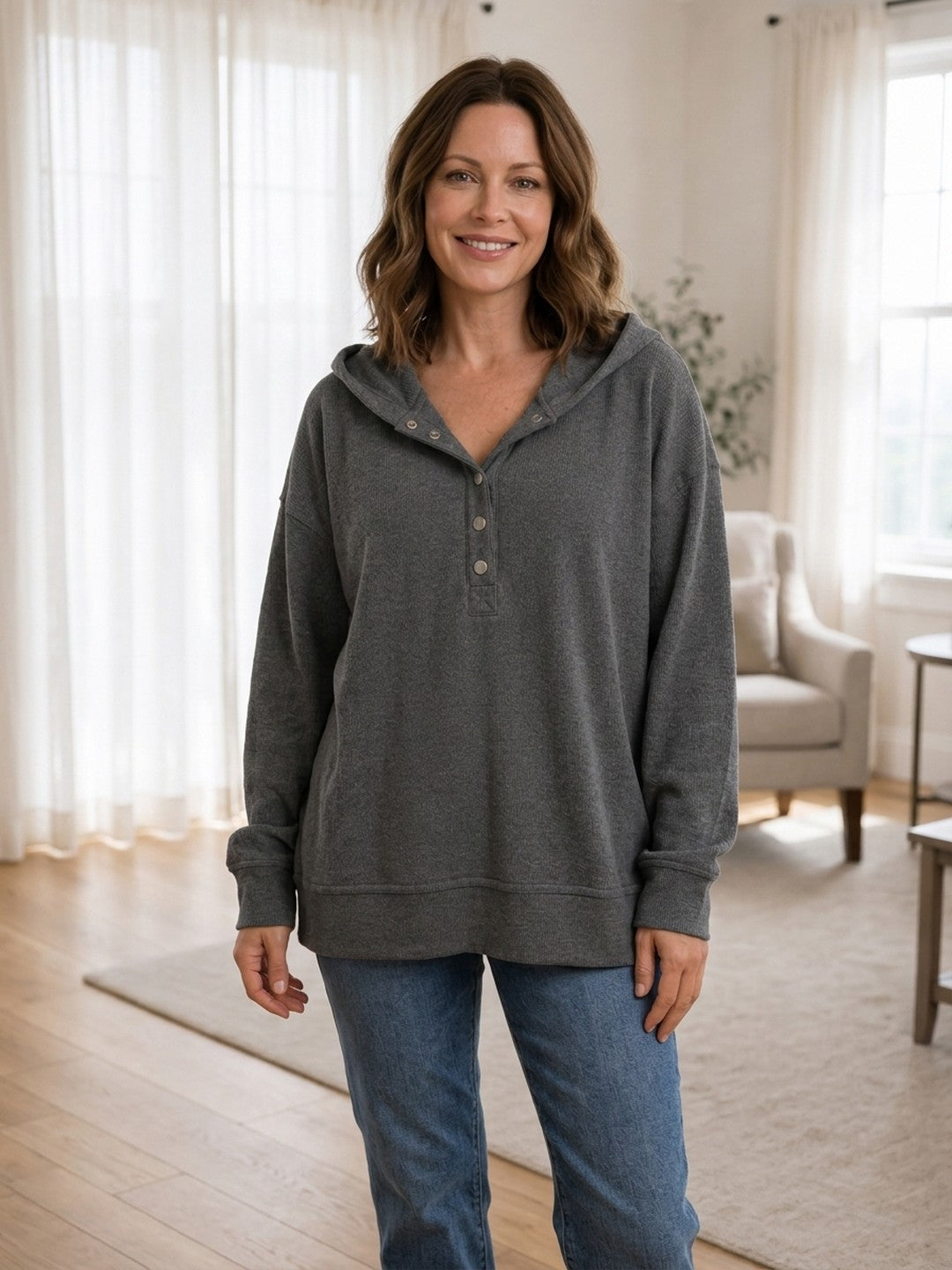 Yara in Dark Gray